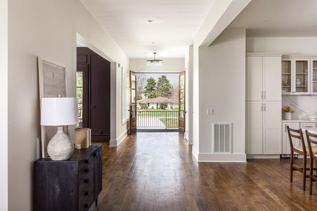 1133 Lipscomb Dr, Nashville, TN 37204