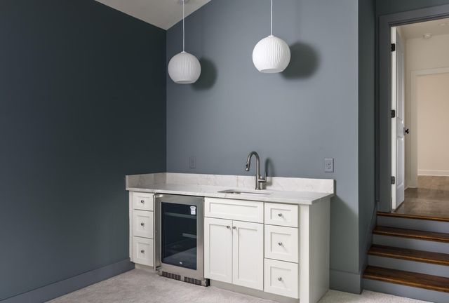 1133 Lipscomb Dr, Nashville, TN 37204