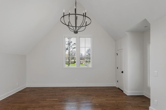 1133 Lipscomb Dr, Nashville, TN 37204