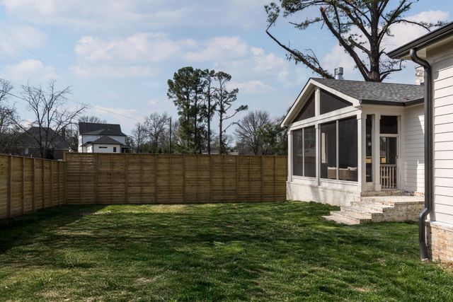 1133 Lipscomb Dr, Nashville, TN 37204