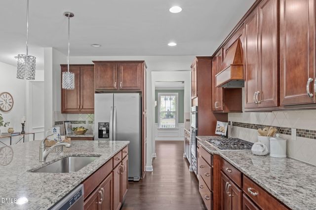 405 Wildwood Farm Way, Holly Springs, NC 27540