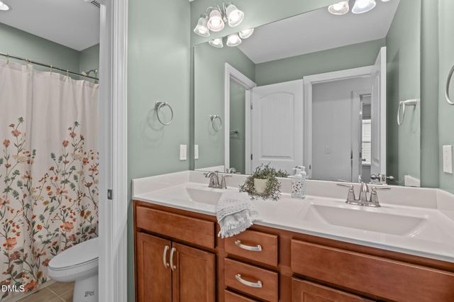 405 Wildwood Farm Way, Holly Springs, NC 27540