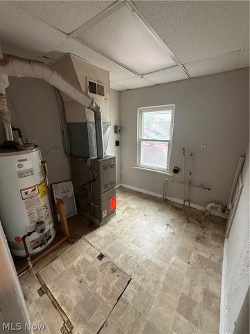 1956 W 50th Street, Cleveland, OH 44102