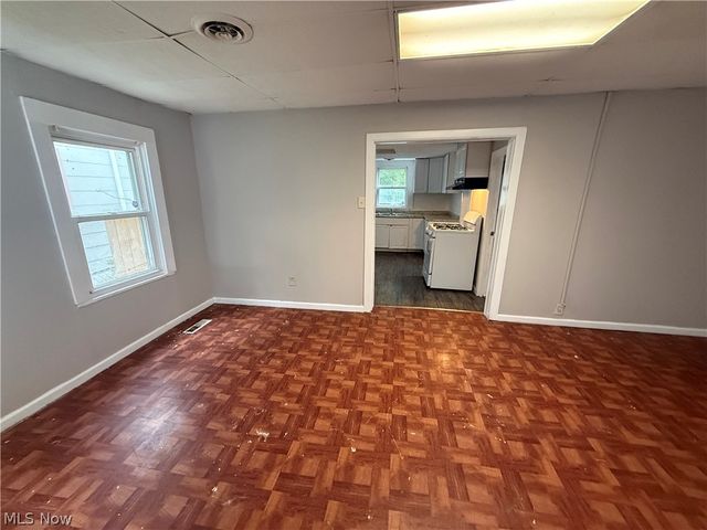 1956 W 50th Street, Cleveland, OH 44102