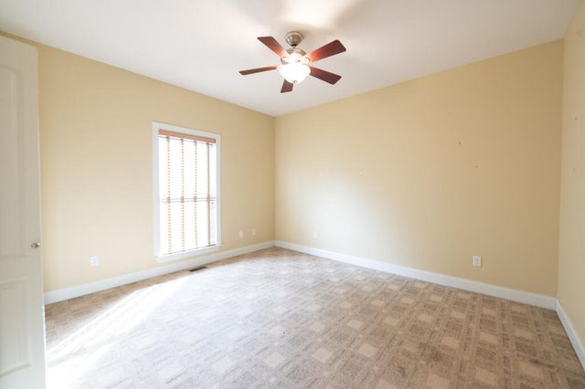 217 Horse Creek Dr, Chattanooga, TN 37405