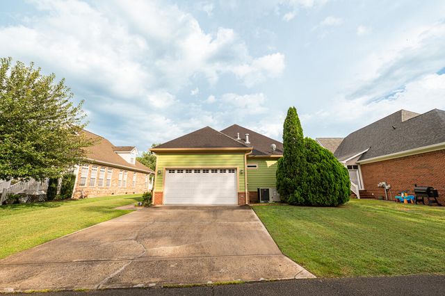 217 Horse Creek Dr, Chattanooga, TN 37405