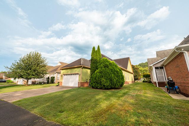 217 Horse Creek Dr, Chattanooga, TN 37405