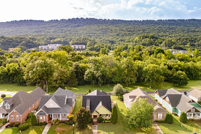 217 Horse Creek Dr, Chattanooga, TN 37405