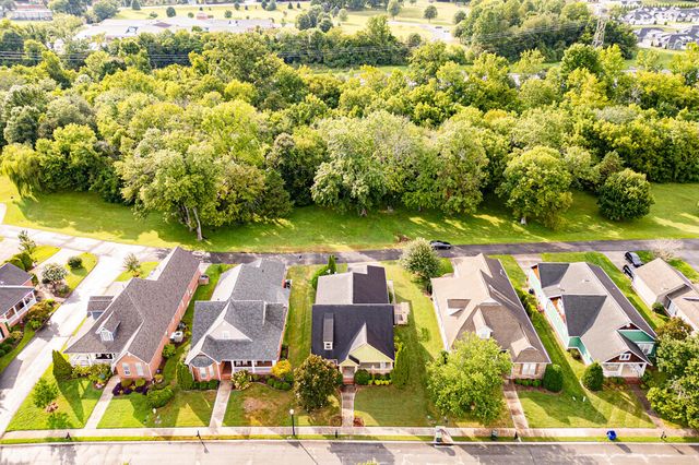 217 Horse Creek Dr, Chattanooga, TN 37405