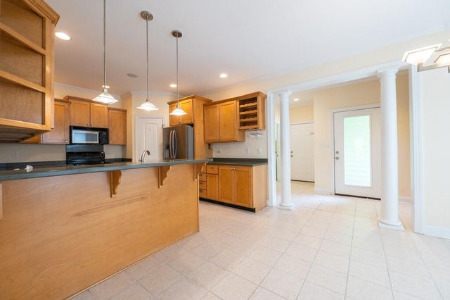 217 Horse Creek Dr, Chattanooga, TN 37405