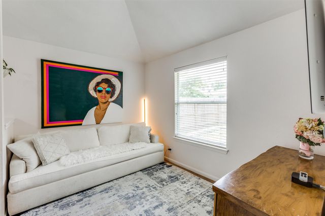 205 Tolcarne DR, Hutto, TX 78634