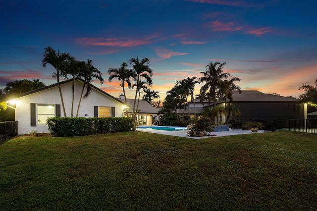 15535 Sunward Street, Wellington, FL 33414