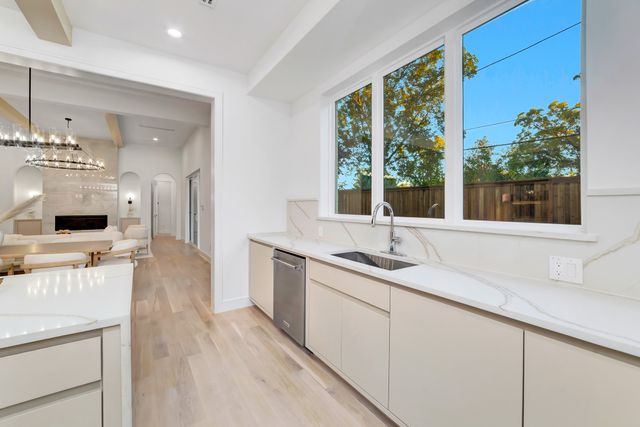 3736 Van Ness Lane, Dallas, TX 75220