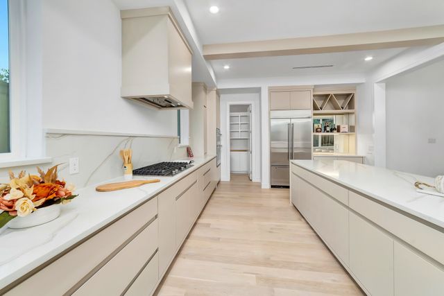 3736 Van Ness Lane, Dallas, TX 75220