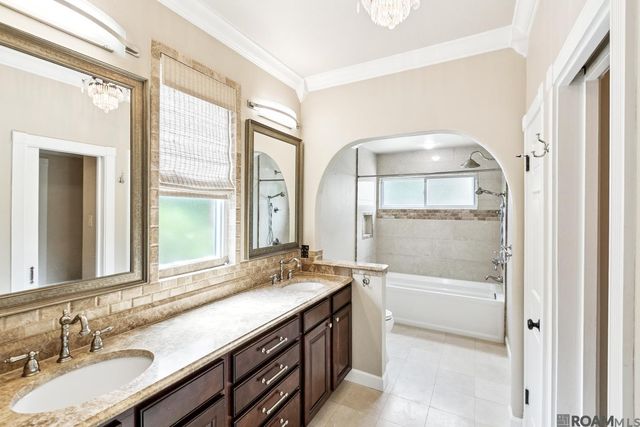 3635 Woodland Ridge Blvd, Baton Rouge, LA 70816