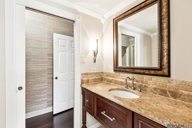 3635 Woodland Ridge Blvd, Baton Rouge, LA 70816