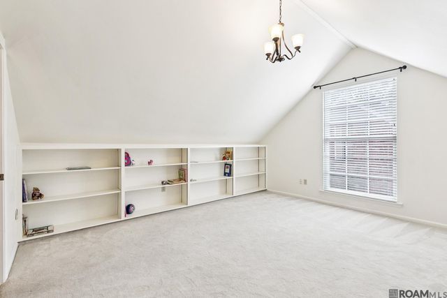 3635 Woodland Ridge Blvd, Baton Rouge, LA 70816