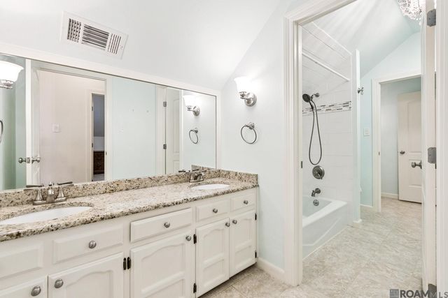 3635 Woodland Ridge Blvd, Baton Rouge, LA 70816