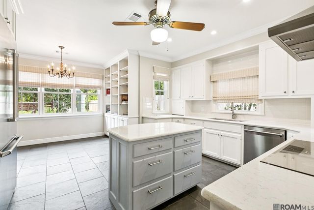 3635 Woodland Ridge Blvd, Baton Rouge, LA 70816