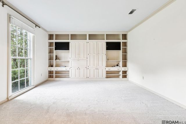 3635 Woodland Ridge Blvd, Baton Rouge, LA 70816