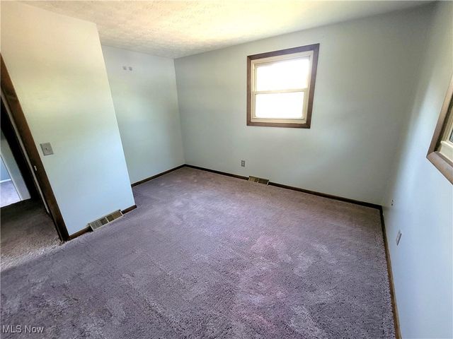 6030 Hann Avenue NW, Canal Fulton, OH 44614