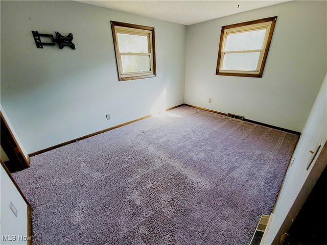 6030 Hann Avenue NW, Canal Fulton, OH 44614