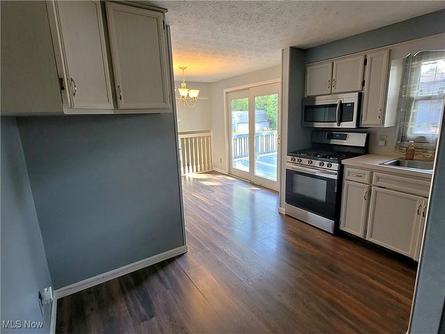 6030 Hann Avenue NW, Canal Fulton, OH 44614