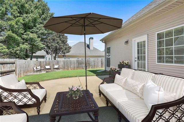 30 Village Pass, Newnan, GA 30265