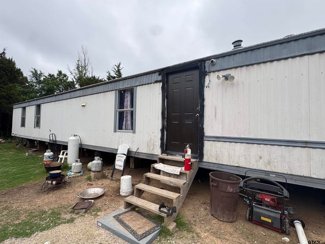 979 County Road 310 W, Tyler, TX 75706