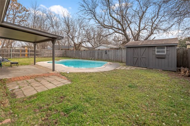 7504 Lola Drive, North Richland Hills, TX 76180