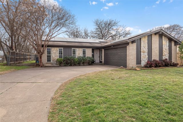 7504 Lola Drive, North Richland Hills, TX 76180