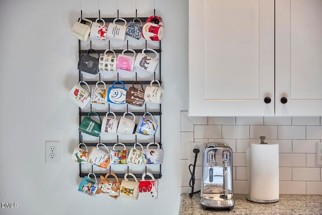 4 Harvey Place, Durham, NC 27705