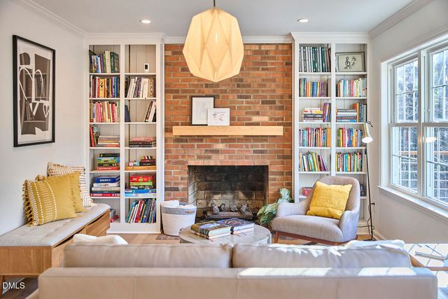 4 Harvey Place, Durham, NC 27705