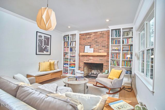 4 Harvey Place, Durham, NC 27705