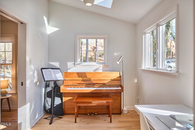 4 Harvey Place, Durham, NC 27705