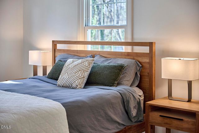 4 Harvey Place, Durham, NC 27705