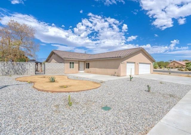 43645 Saguaro, Indio, CA 92201