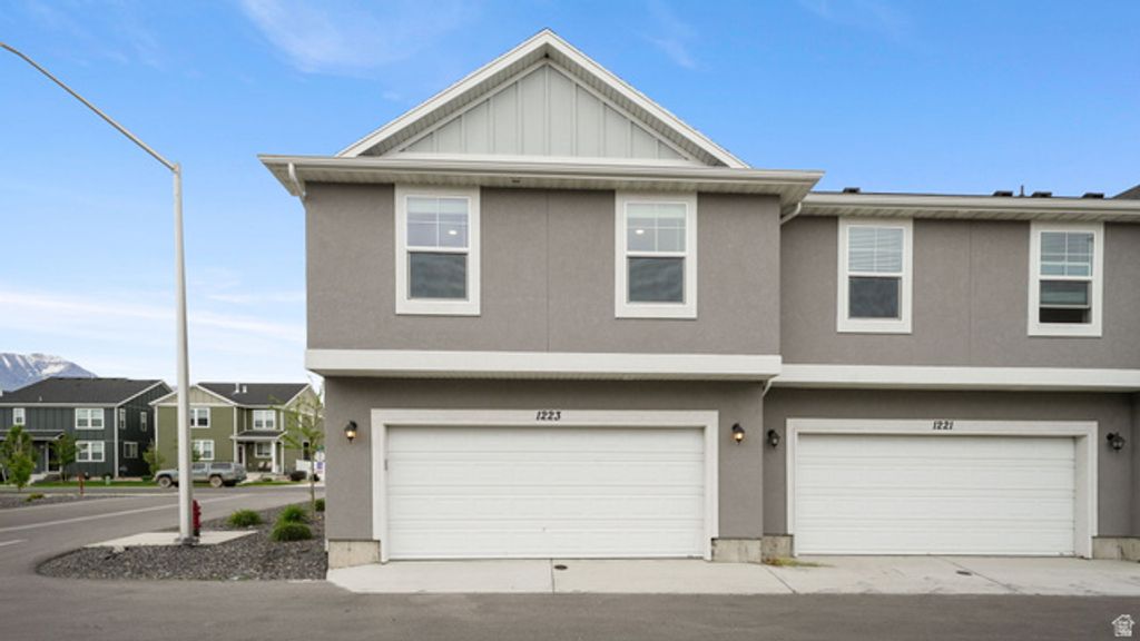 Image 45 of property listing at 1223 E 1775 N, Payson, UT 84651