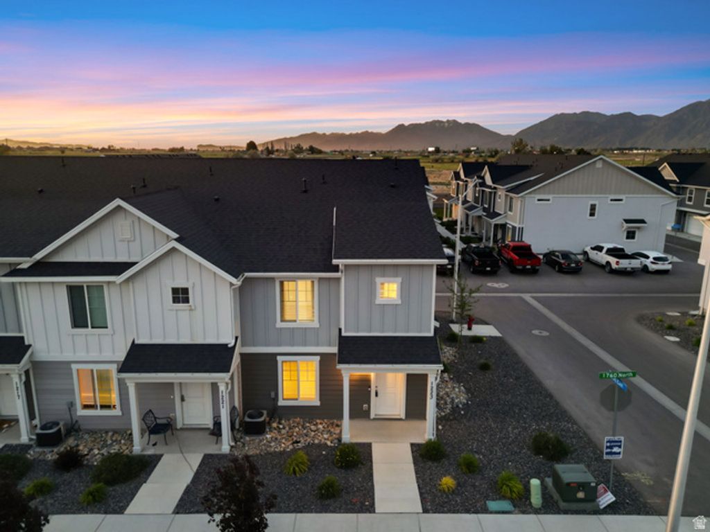 Image 10 of property listing at 1223 E 1775 N, Payson, UT 84651