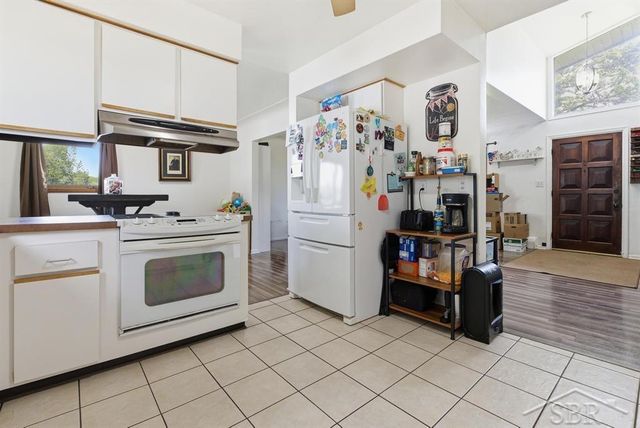 2915 W Walton Boulevard, Waterford, MI 48329