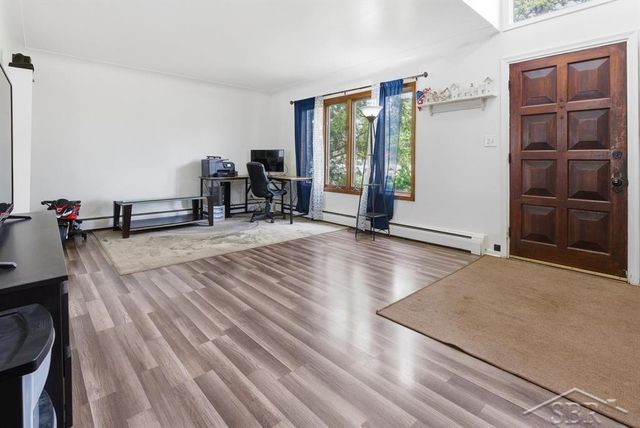 2915 W Walton Boulevard, Waterford, MI 48329