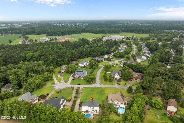 2221 Greaves Court, Winterville, NC 28590