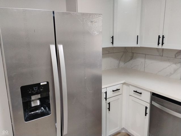 6706 Oak Lake Drive, Indianapolis, IN 46214