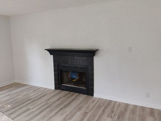 6706 Oak Lake Drive, Indianapolis, IN 46214