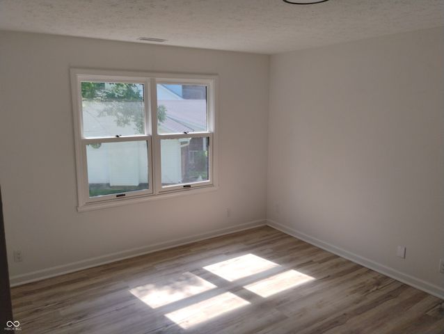 6706 Oak Lake Drive, Indianapolis, IN 46214