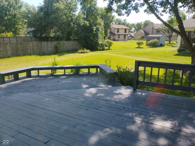 6706 Oak Lake Drive, Indianapolis, IN 46214