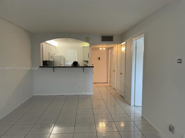 220 SW 9th Ave 417, Hallandale Beach, FL 33009