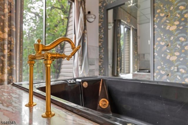 403 New Dover Rd, Woodbridge Twp., NJ 07067