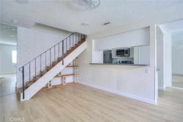 1085 W Sierra Madre 2, Azusa, CA 91702