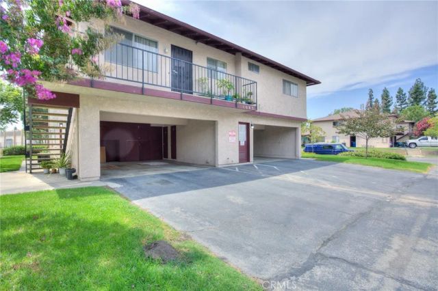 1085 W Sierra Madre 2, Azusa, CA 91702